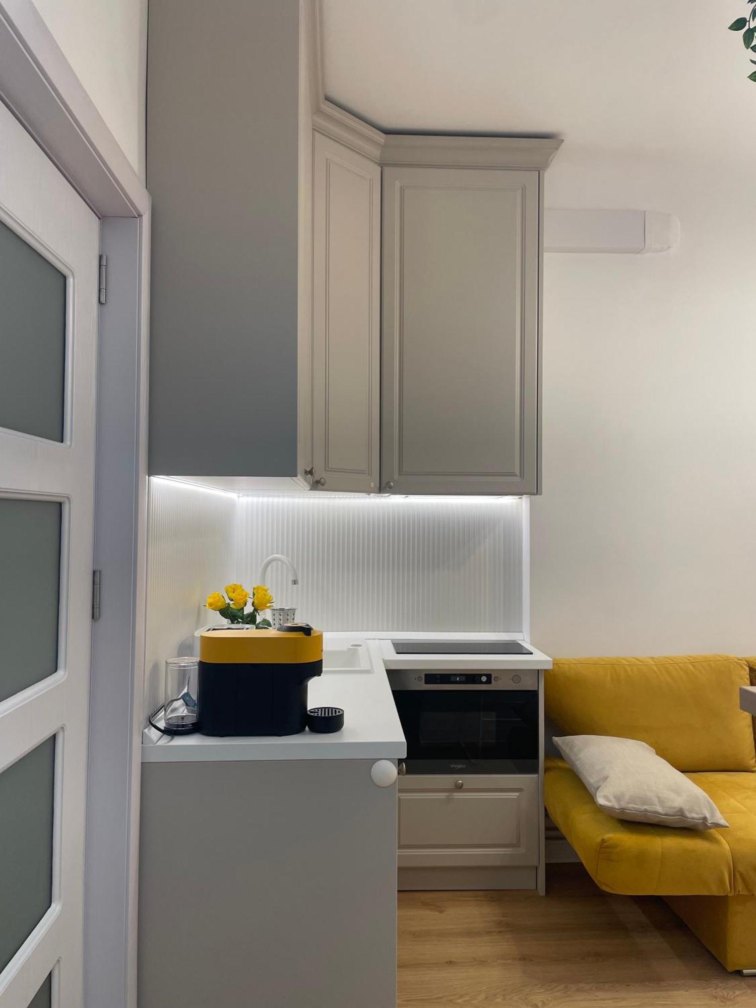 Apartamento Studio Alice Romana Square Bucarest Exterior foto